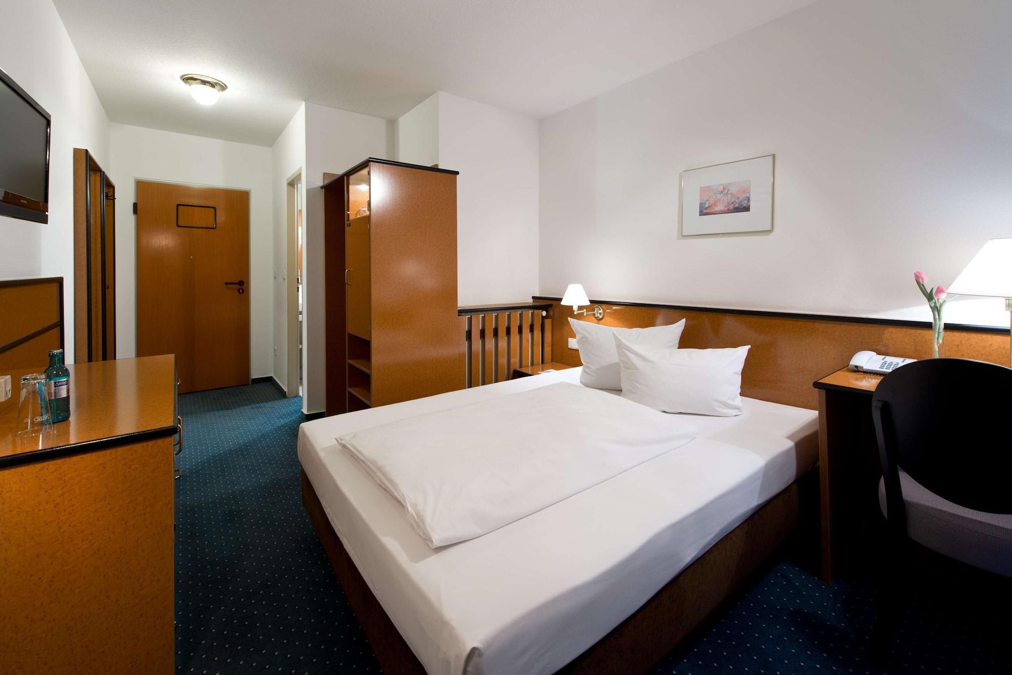 Отель Aspire Frankfurt Airport, Trademark Collection By Wyndham 3*