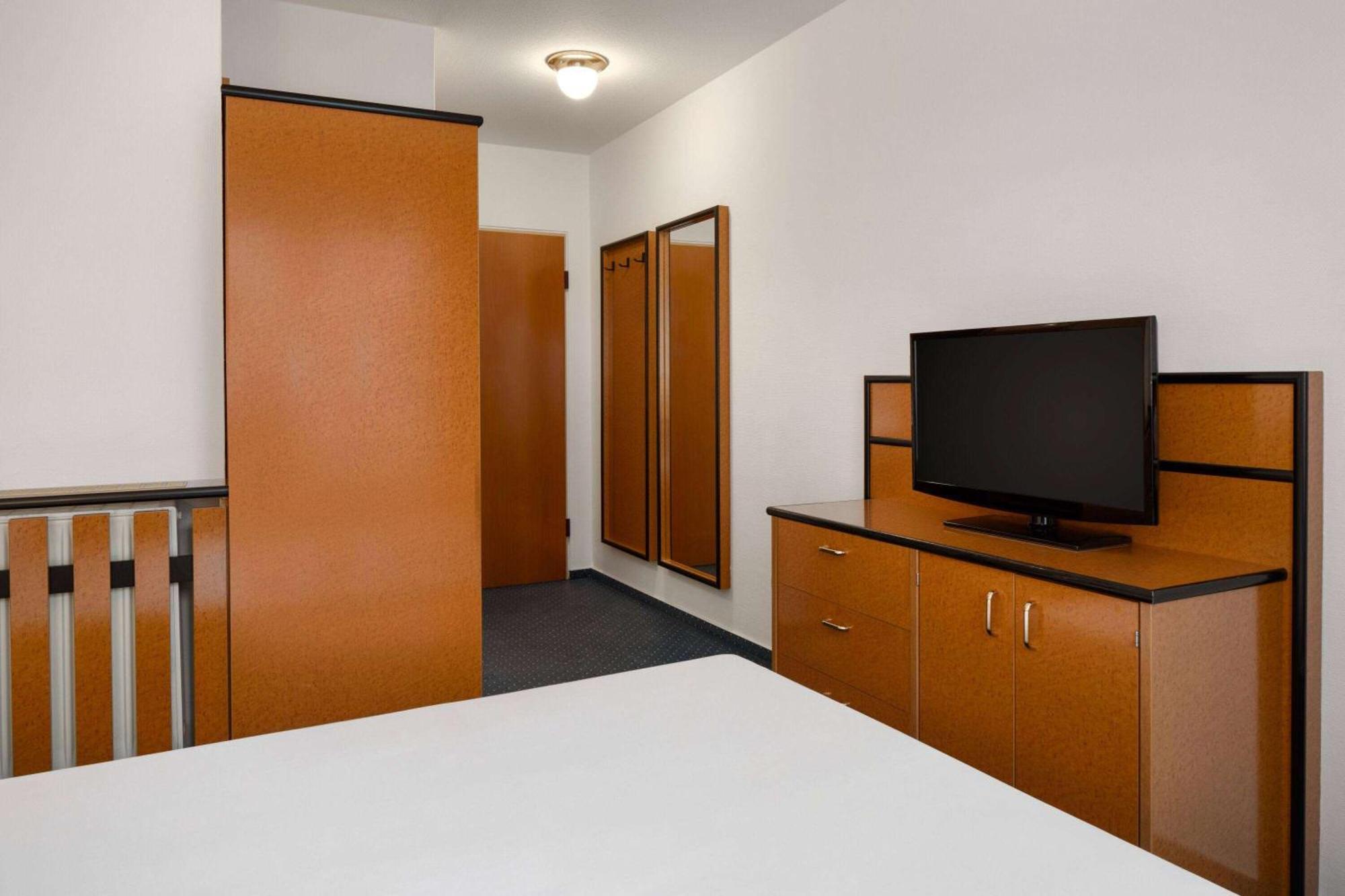Achat Frankfurt Hotel 3*