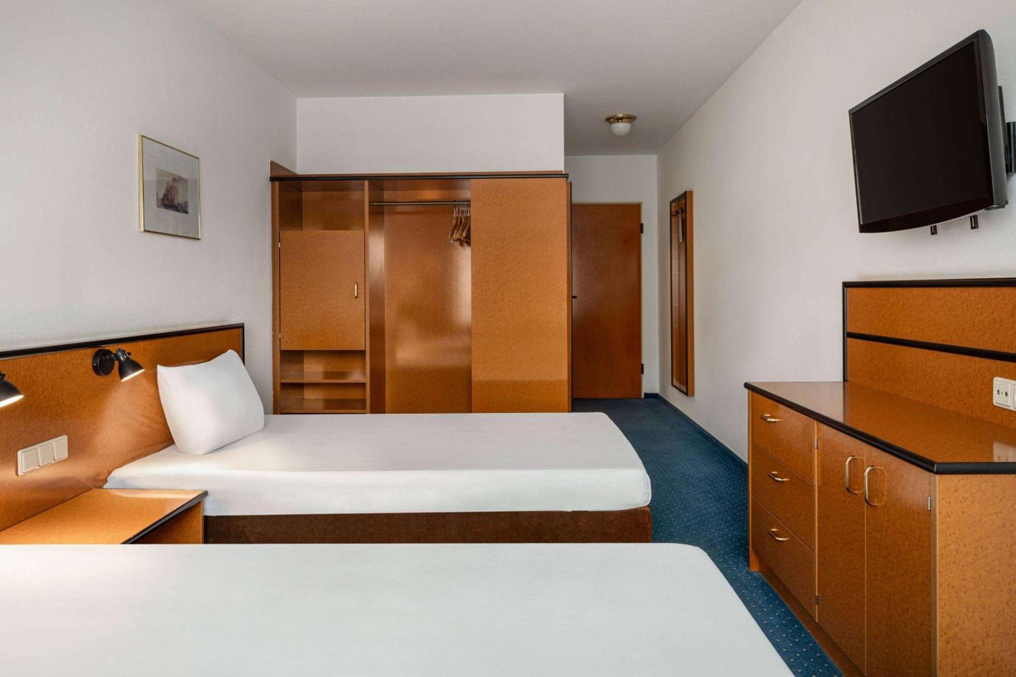 Отель Aspire Frankfurt Airport, Trademark Collection By Wyndham 3*